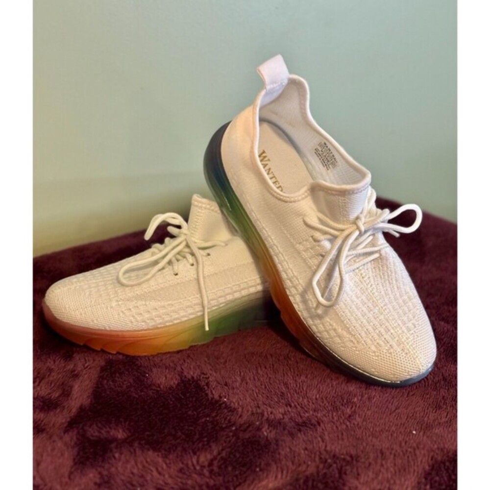 New Woman's WANTED Shoes Pure White Weave Canvas Sneakers Rainbow Soles Size 6.5